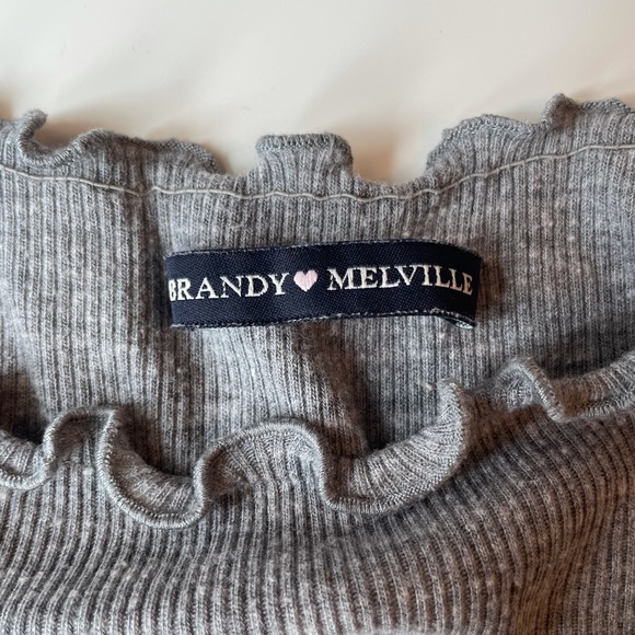Cute Brandy Melville top! - Picture 2 of 2